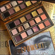 HUDA BEAUTY – Empowered Palette De Fards À Paupière